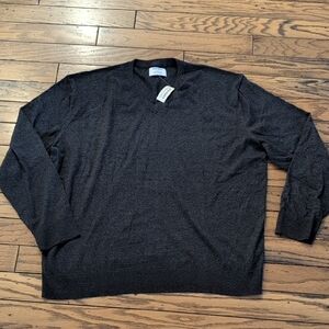 Old Navy Charcoal Gray V-Neck Sweater